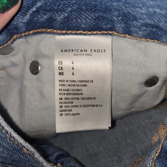 American Eagle Embroidered denim shorts sz 4 - Picture 5 of 5